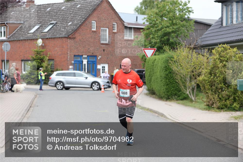 10.05.2026 - 8. Wedeler Halbmarathon Andreas Tolksdorf http://msf.ph/oto/9704962 10.05.2026 10:43:34 Laufen 568 meine-sportfotos.de