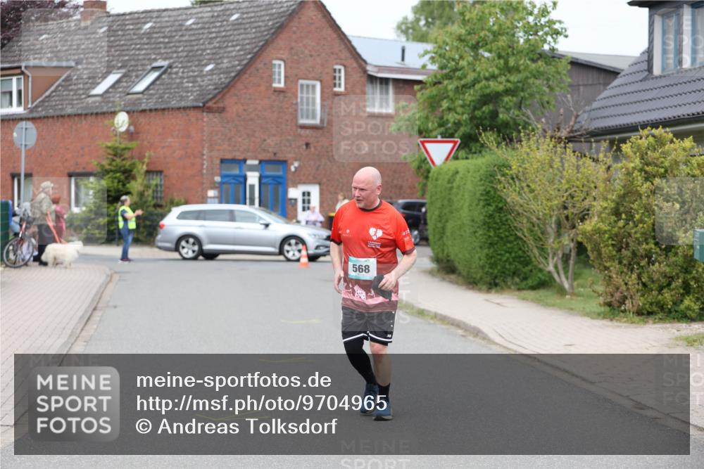 10.05.2026 - 8. Wedeler Halbmarathon Andreas Tolksdorf http://msf.ph/oto/9704965 10.05.2026 10:43:34 Laufen 568 meine-sportfotos.de