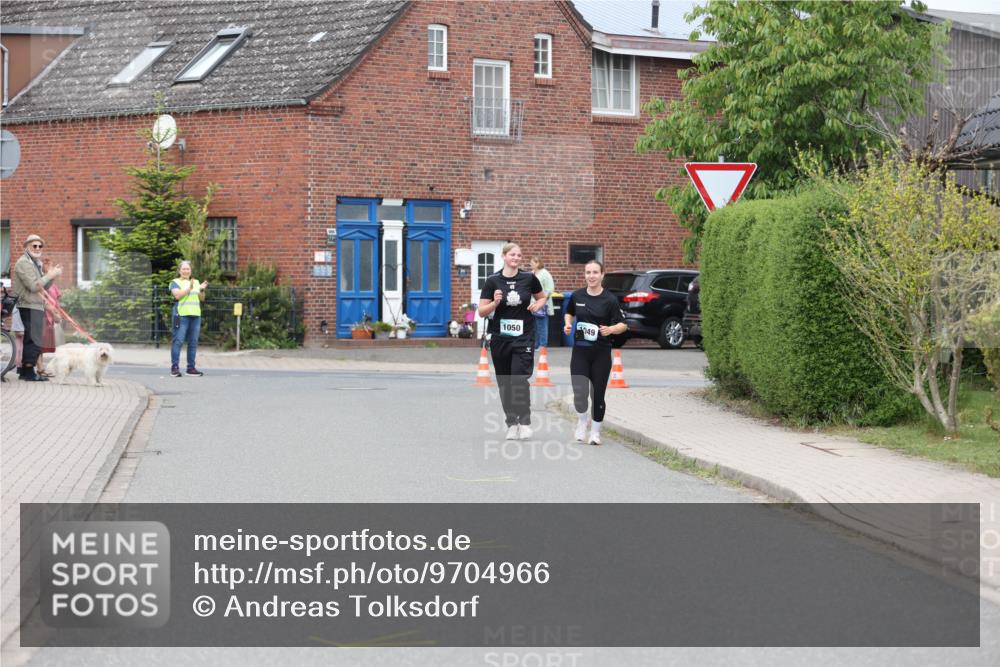 10.05.2026 - 8. Wedeler Halbmarathon Andreas Tolksdorf http://msf.ph/oto/9704966 10.05.2026 10:44:21 Laufen 1050, 049 meine-sportfotos.de