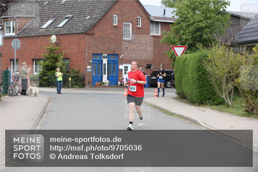 10.05.2026 - 8. Wedeler Halbmarathon Andreas Tolksdorf http://msf.ph/oto/9705036 10.05.2026 10:44:38 Laufen 1012 meine-sportfotos.de
