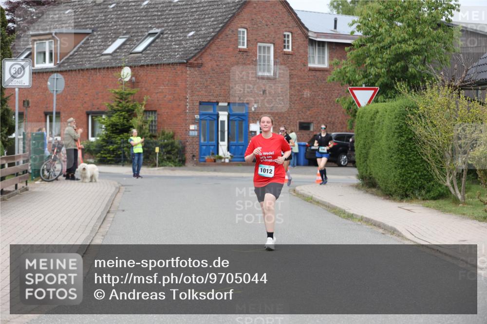 10.05.2026 - 8. Wedeler Halbmarathon Andreas Tolksdorf http://msf.ph/oto/9705044 10.05.2026 10:44:39 Laufen 30, 1012 meine-sportfotos.de
