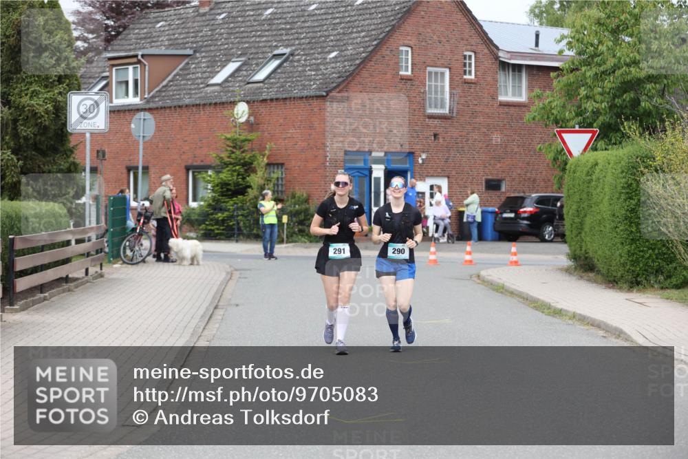 10.05.2026 - 8. Wedeler Halbmarathon Andreas Tolksdorf http://msf.ph/oto/9705083 10.05.2026 10:44:46 Laufen 291, 290 meine-sportfotos.de
