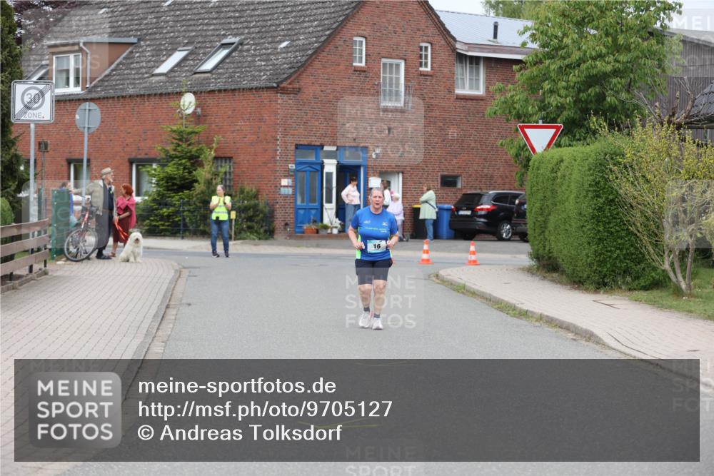 10.05.2026 - 8. Wedeler Halbmarathon Andreas Tolksdorf http://msf.ph/oto/9705127 10.05.2026 10:45:36 Laufen 16 meine-sportfotos.de