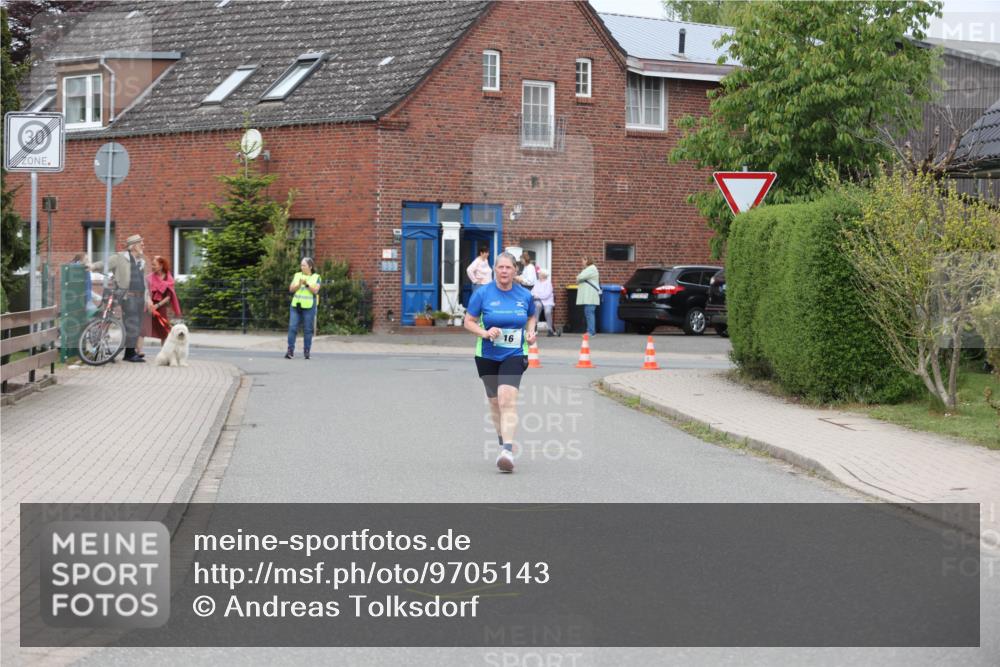 10.05.2026 - 8. Wedeler Halbmarathon Andreas Tolksdorf http://msf.ph/oto/9705143 10.05.2026 10:45:37 Laufen 3, 16 meine-sportfotos.de