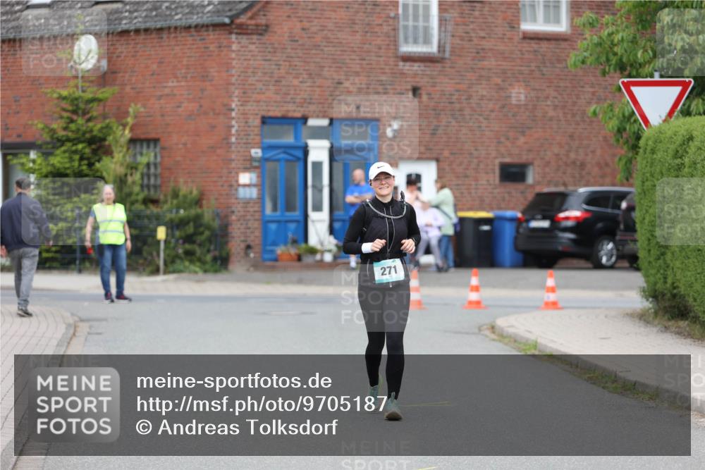10.05.2026 - 8. Wedeler Halbmarathon Andreas Tolksdorf http://msf.ph/oto/9705187 10.05.2026 10:47:20 Laufen 271 meine-sportfotos.de