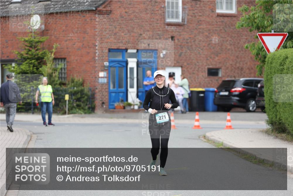 10.05.2026 - 8. Wedeler Halbmarathon Andreas Tolksdorf http://msf.ph/oto/9705191 10.05.2026 10:47:20 Laufen 271 meine-sportfotos.de