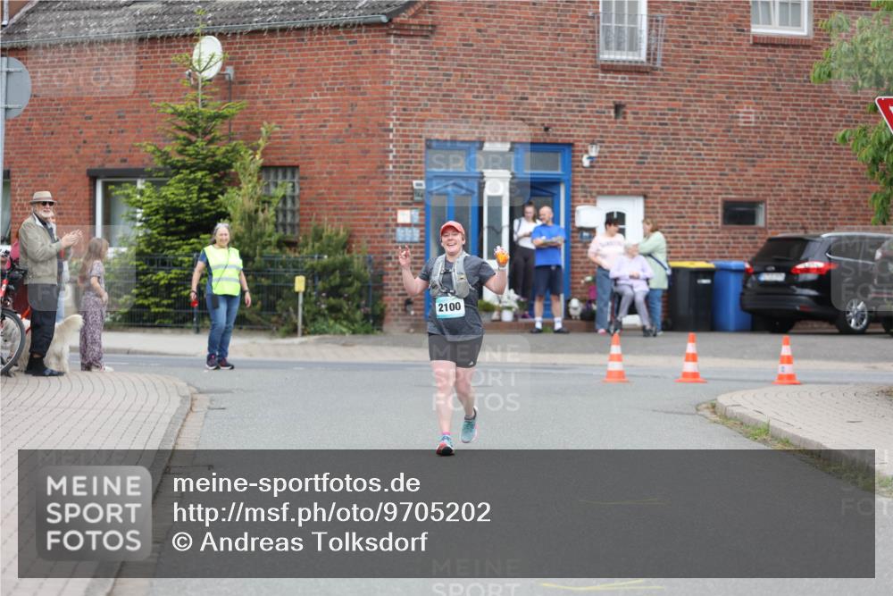 10.05.2026 - 8. Wedeler Halbmarathon Andreas Tolksdorf http://msf.ph/oto/9705202 10.05.2026 10:48:00 Laufen 2100 meine-sportfotos.de