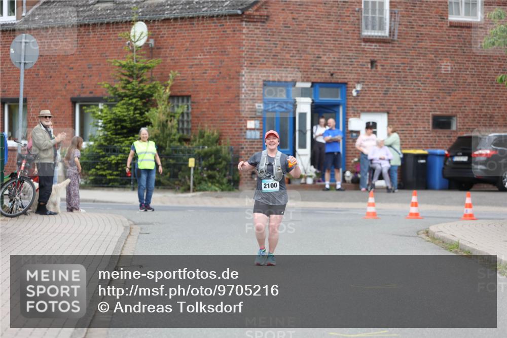 10.05.2026 - 8. Wedeler Halbmarathon Andreas Tolksdorf http://msf.ph/oto/9705216 10.05.2026 10:48:00 Laufen 2100 meine-sportfotos.de