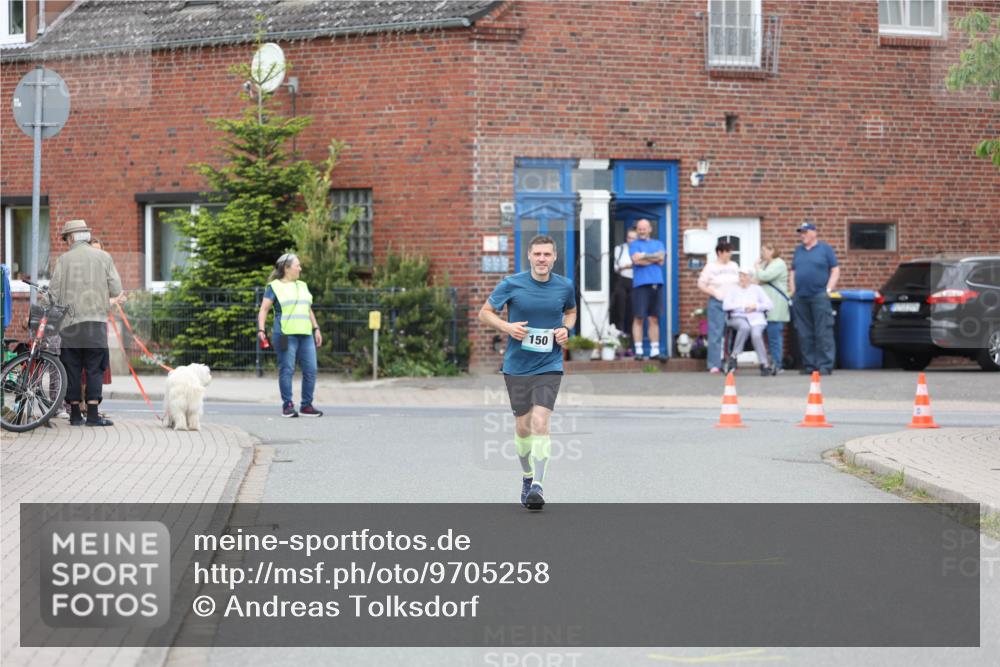 10.05.2026 - 8. Wedeler Halbmarathon Andreas Tolksdorf http://msf.ph/oto/9705258 10.05.2026 10:48:48 Laufen 11, 150 meine-sportfotos.de