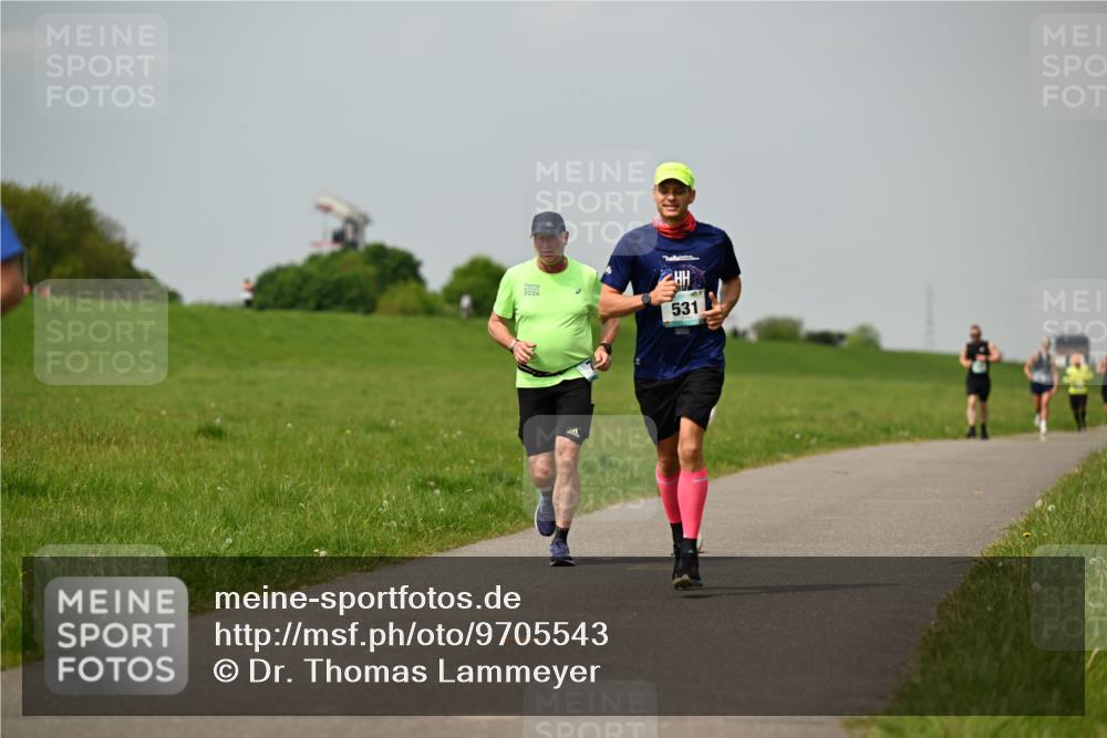 10.05.2026 - 8. Wedeler Halbmarathon Dr. Thomas Lammeyer http://msf.ph/oto/9705543 10.05.2026 11:54:38 Laufen 2026, 531 meine-sportfotos.de