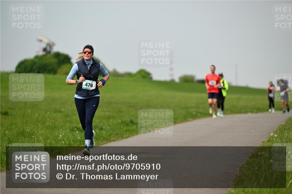 10.05.2026 - 8. Wedeler Halbmarathon Dr. Thomas Lammeyer http://msf.ph/oto/9705910 10.05.2026 11:56:20 Laufen 476 meine-sportfotos.de