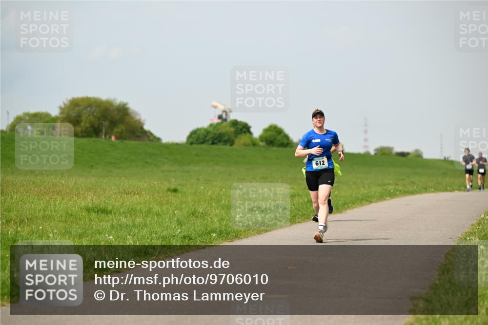 10.05.2026 - 8. Wedeler Halbmarathon Dr. Thomas Lammeyer http://msf.ph/oto/9706010 10.05.2026 11:56:57 Laufen 612 meine-sportfotos.de