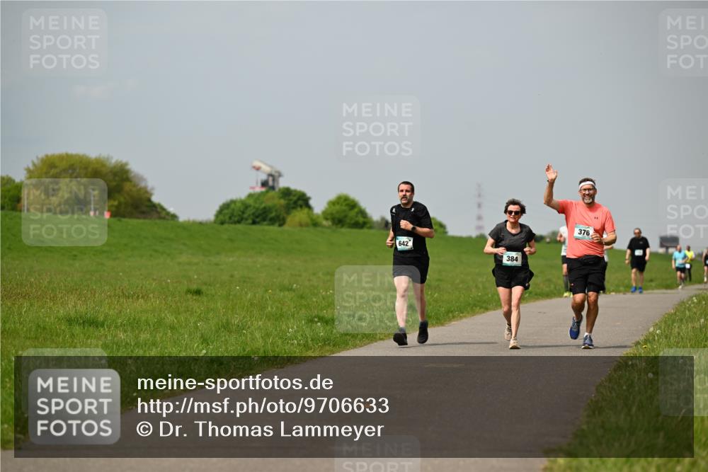 10.05.2026 - 8. Wedeler Halbmarathon Dr. Thomas Lammeyer http://msf.ph/oto/9706633 10.05.2026 11:58:08 Laufen 642, 384, 376 meine-sportfotos.de