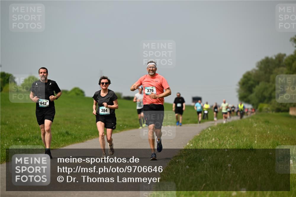 10.05.2026 - 8. Wedeler Halbmarathon Dr. Thomas Lammeyer http://msf.ph/oto/9706646 10.05.2026 11:58:09 Laufen 642, 384, 376 meine-sportfotos.de