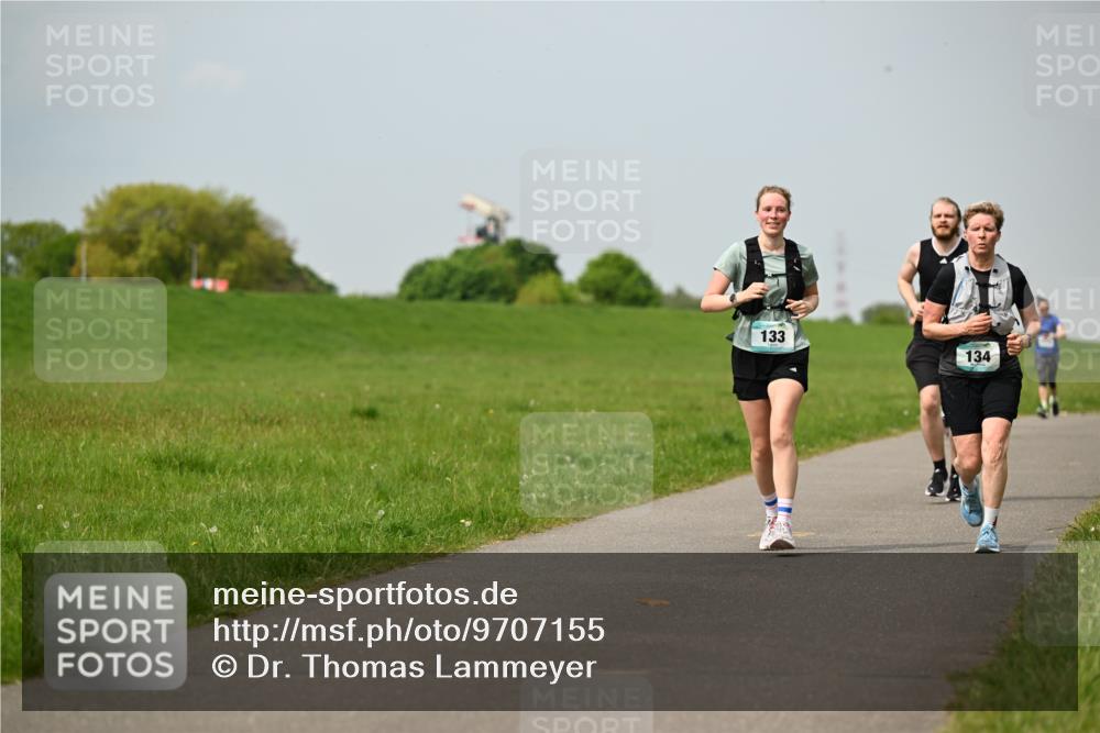 10.05.2026 - 8. Wedeler Halbmarathon Dr. Thomas Lammeyer http://msf.ph/oto/9707155 10.05.2026 11:58:58 Laufen 133, 134 meine-sportfotos.de