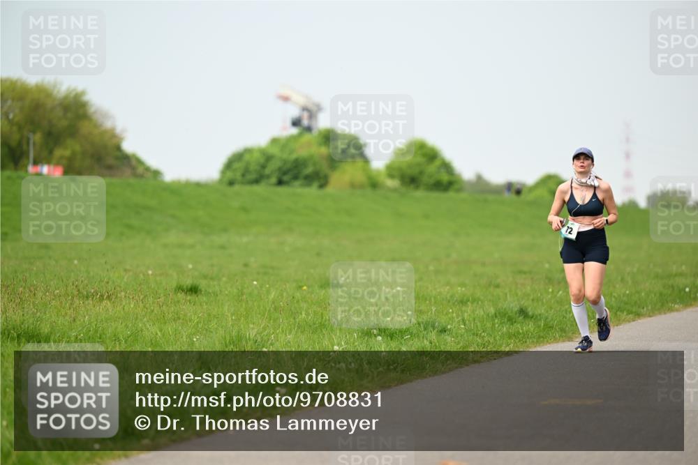 10.05.2026 - 8. Wedeler Halbmarathon Dr. Thomas Lammeyer http://msf.ph/oto/9708831 10.05.2026 12:02:10 Laufen  meine-sportfotos.de