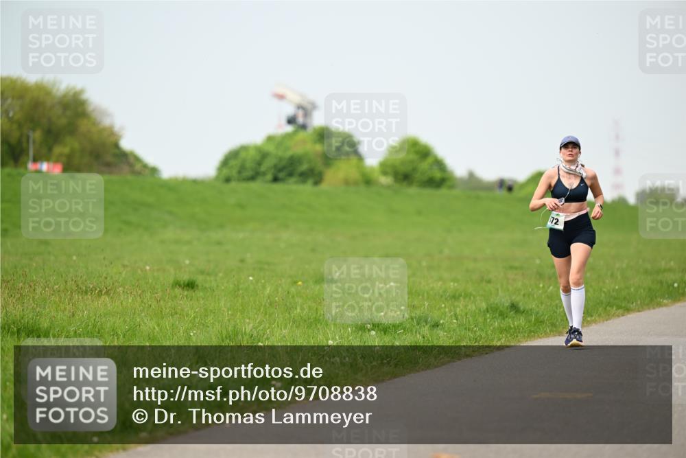 10.05.2026 - 8. Wedeler Halbmarathon Dr. Thomas Lammeyer http://msf.ph/oto/9708838 10.05.2026 12:02:10 Laufen  meine-sportfotos.de