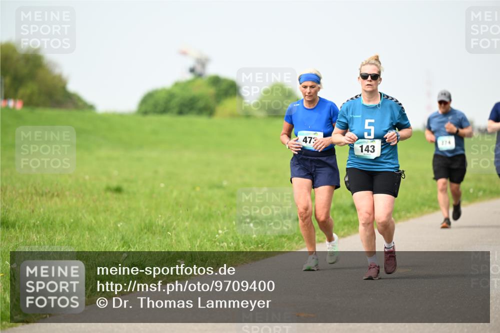 10.05.2026 - 8. Wedeler Halbmarathon Dr. Thomas Lammeyer http://msf.ph/oto/9709400 10.05.2026 12:03:09 Laufen 473, 143, 274 meine-sportfotos.de