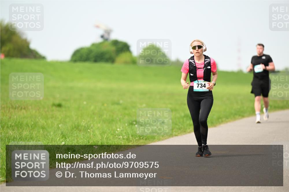 10.05.2026 - 8. Wedeler Halbmarathon Dr. Thomas Lammeyer http://msf.ph/oto/9709575 10.05.2026 12:03:28 Laufen 734 meine-sportfotos.de