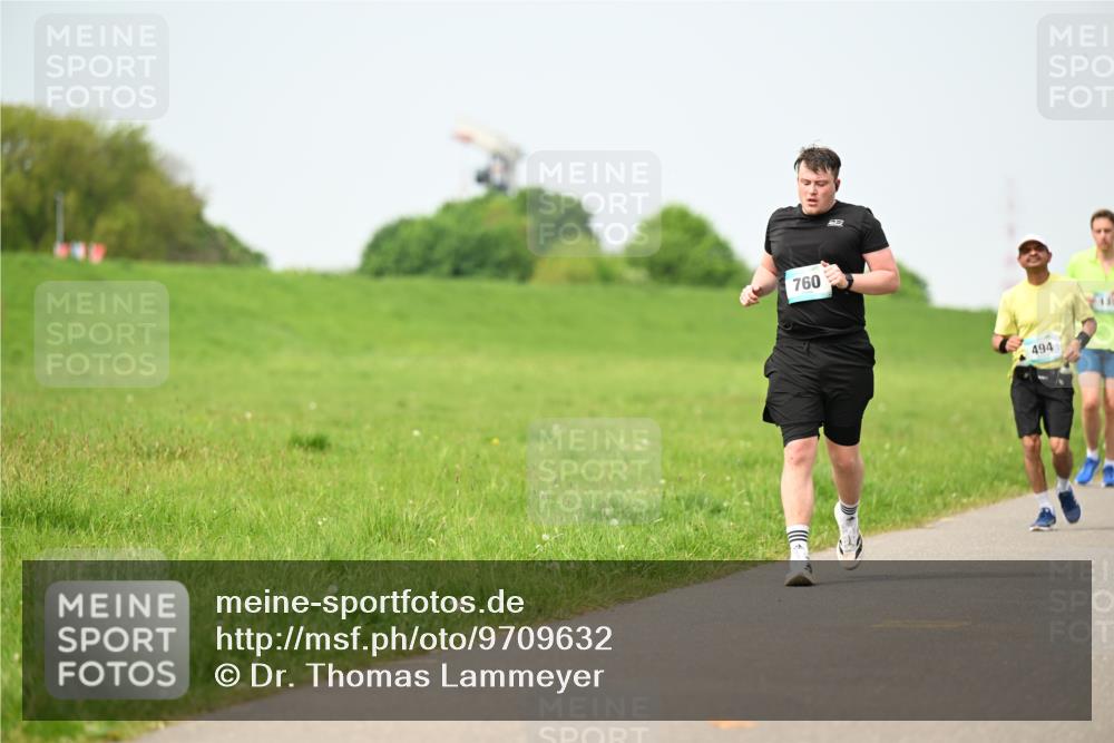 10.05.2026 - 8. Wedeler Halbmarathon Dr. Thomas Lammeyer http://msf.ph/oto/9709632 10.05.2026 12:03:32 Laufen 760, 494 meine-sportfotos.de