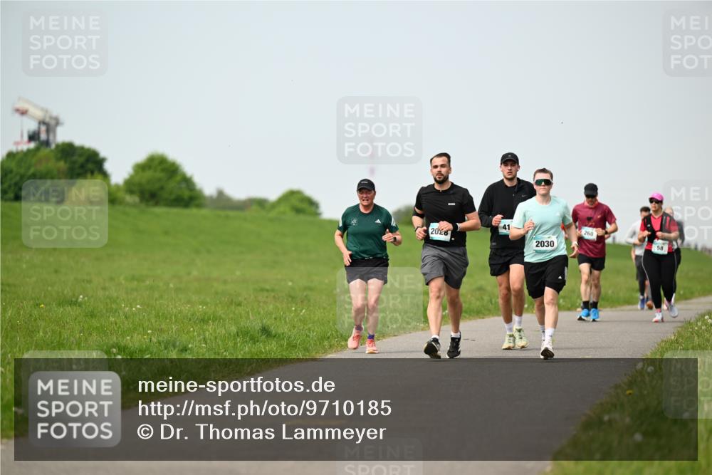 10.05.2026 - 8. Wedeler Halbmarathon Dr. Thomas Lammeyer http://msf.ph/oto/9710185 10.05.2026 12:04:32 Laufen 2028, 2030, 260 meine-sportfotos.de