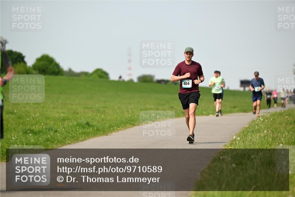 10.05.2026 - 8. Wedeler Halbmarathon Dr. Thomas Lammeyer http://msf.ph/oto/9710589 10.05.2026 12:04:59 Laufen 464 meine-sportfotos.de