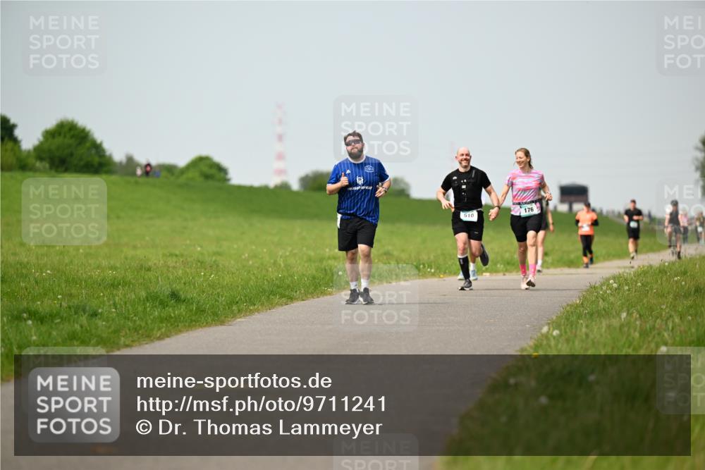 10.05.2026 - 8. Wedeler Halbmarathon Dr. Thomas Lammeyer http://msf.ph/oto/9711241 10.05.2026 12:06:08 Laufen 510, 176 meine-sportfotos.de