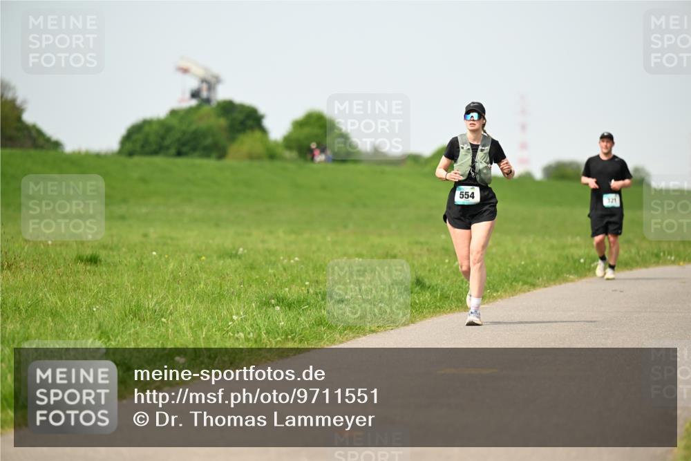 10.05.2026 - 8. Wedeler Halbmarathon Dr. Thomas Lammeyer http://msf.ph/oto/9711551 10.05.2026 12:06:39 Laufen 554 meine-sportfotos.de