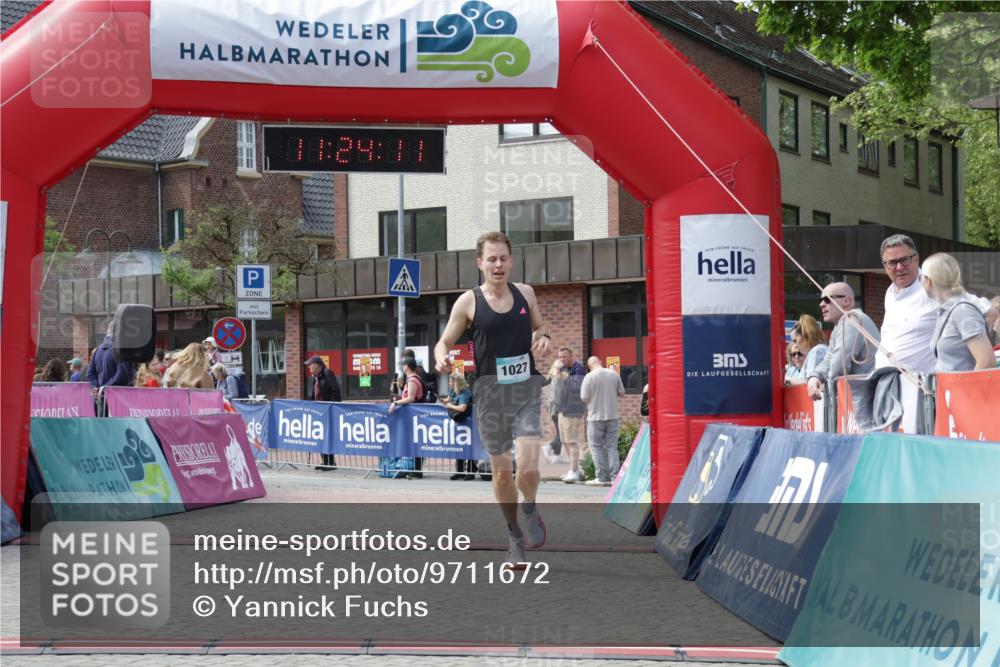 10.05.2026 - 8. Wedeler Halbmarathon Yannick Fuchs http://msf.ph/oto/9711672 10.05.2026 11:24:09 Ziel 991, 1027 meine-sportfotos.de