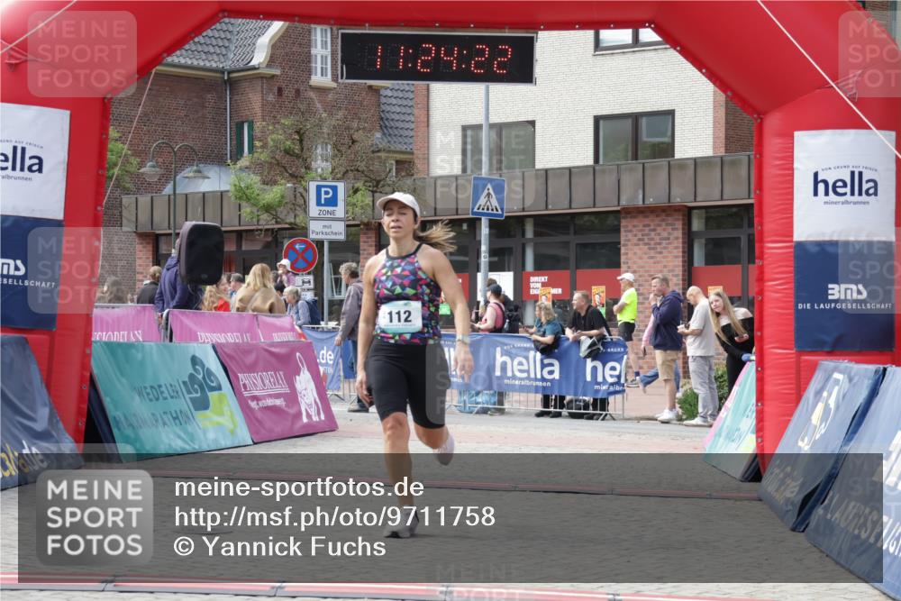 10.05.2026 - 8. Wedeler Halbmarathon Yannick Fuchs http://msf.ph/oto/9711758 10.05.2026 11:24:20 Ziel 112 meine-sportfotos.de