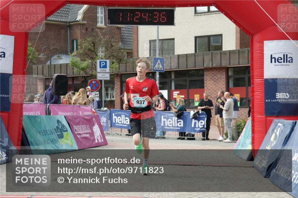 10.05.2026 - 8. Wedeler Halbmarathon Yannick Fuchs http://msf.ph/oto/9711823 10.05.2026 11:24:34 Ziel 937 meine-sportfotos.de