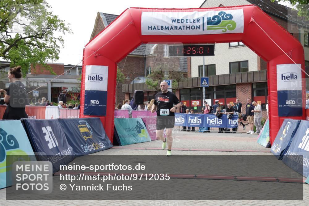 10.05.2026 - 8. Wedeler Halbmarathon Yannick Fuchs http://msf.ph/oto/9712035 10.05.2026 11:24:59 Ziel 477 meine-sportfotos.de