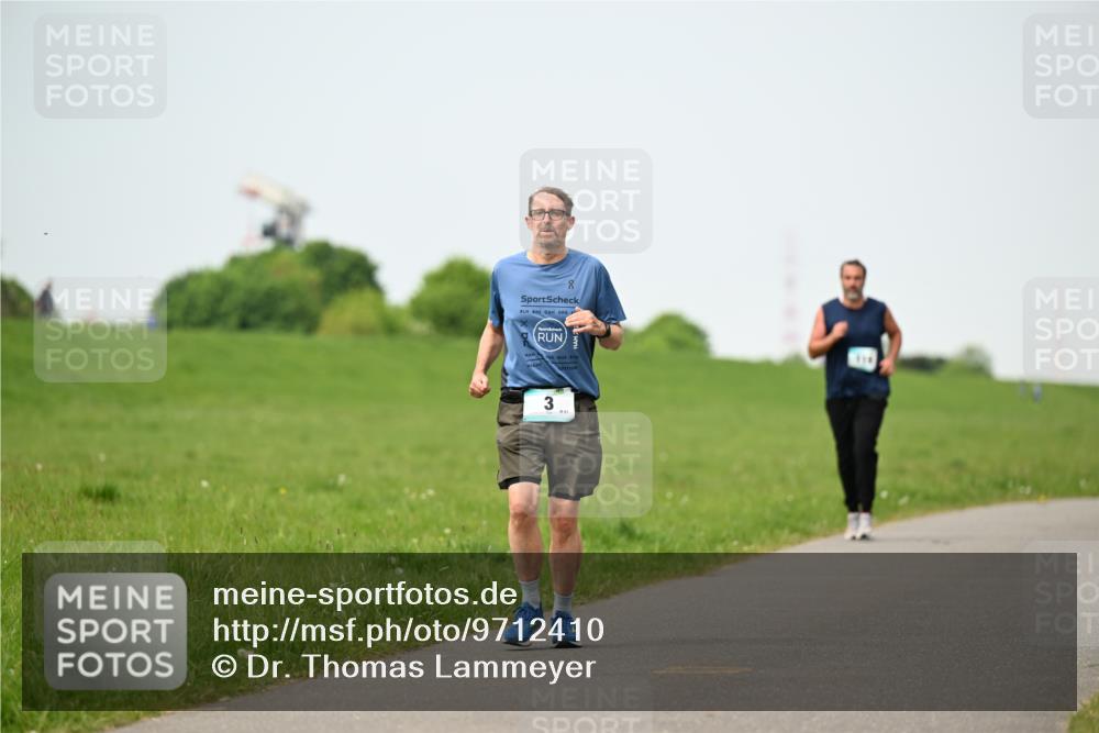 10.05.2026 - 8. Wedeler Halbmarathon Dr. Thomas Lammeyer http://msf.ph/oto/9712410 10.05.2026 12:08:35 Laufen  meine-sportfotos.de