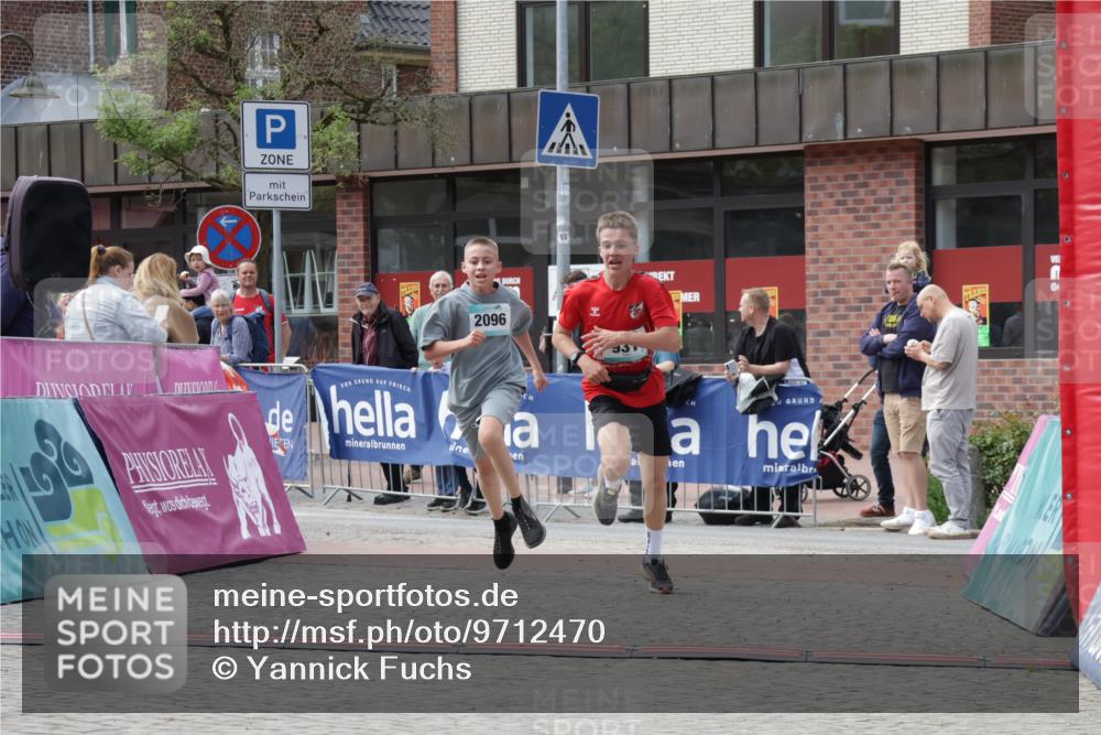 10.05.2026 - 8. Wedeler Halbmarathon Yannick Fuchs http://msf.ph/oto/9712470 10.05.2026 11:26:04 Ziel 931, 2096 meine-sportfotos.de