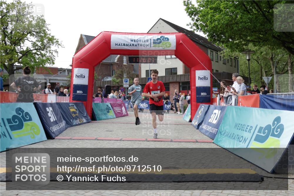 10.05.2026 - 8. Wedeler Halbmarathon Yannick Fuchs http://msf.ph/oto/9712510 10.05.2026 11:26:06 Ziel 931, 2096 meine-sportfotos.de