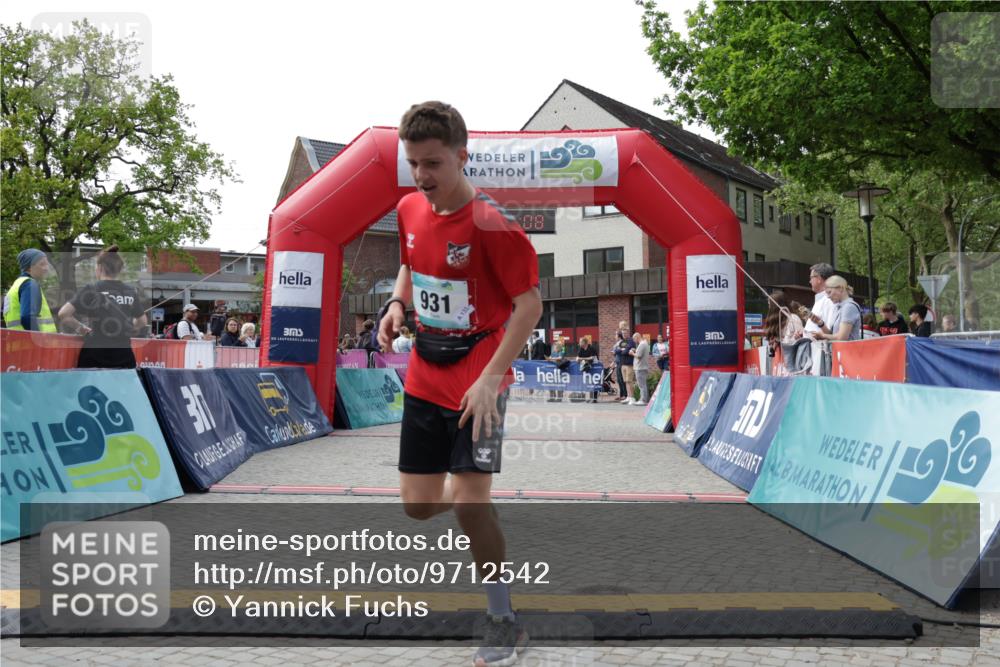10.05.2026 - 8. Wedeler Halbmarathon Yannick Fuchs http://msf.ph/oto/9712542 10.05.2026 11:26:07 Ziel 931, 2096 meine-sportfotos.de