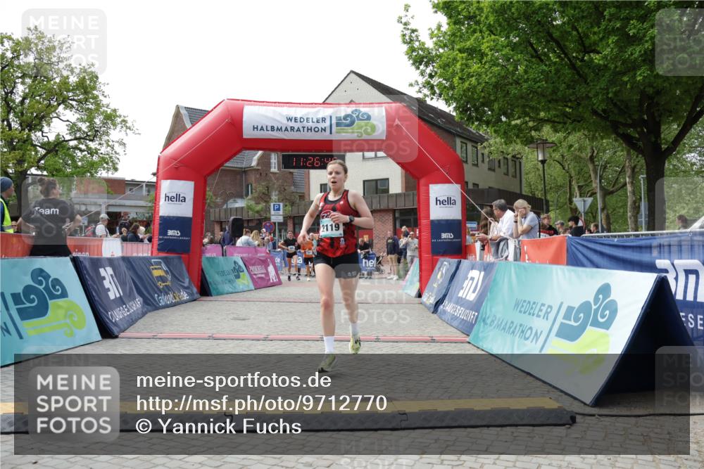 10.05.2026 - 8. Wedeler Halbmarathon Yannick Fuchs http://msf.ph/oto/9712770 10.05.2026 11:26:43 Ziel 167, 438, 989, 2119 meine-sportfotos.de