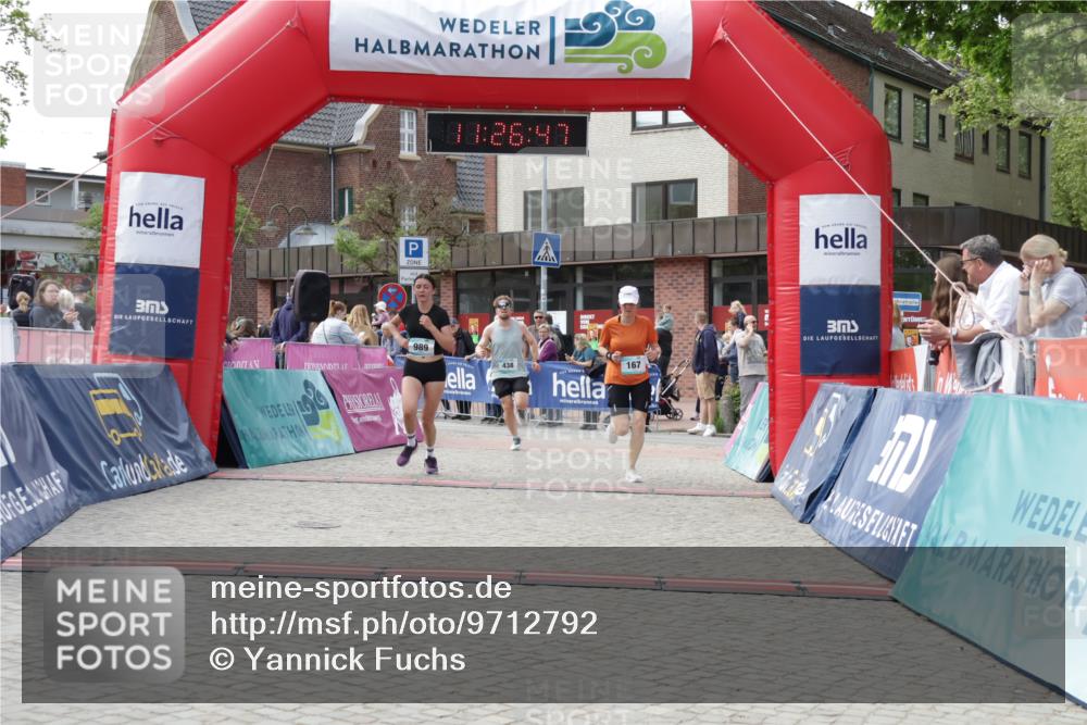 10.05.2026 - 8. Wedeler Halbmarathon Yannick Fuchs http://msf.ph/oto/9712792 10.05.2026 11:26:45 Ziel 167, 438, 989, 2119 meine-sportfotos.de