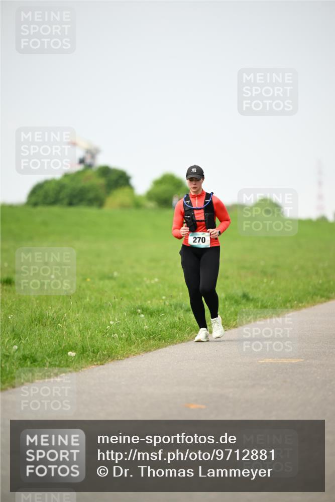 10.05.2026 - 8. Wedeler Halbmarathon Dr. Thomas Lammeyer http://msf.ph/oto/9712881 10.05.2026 12:10:53 Laufen 270 meine-sportfotos.de
