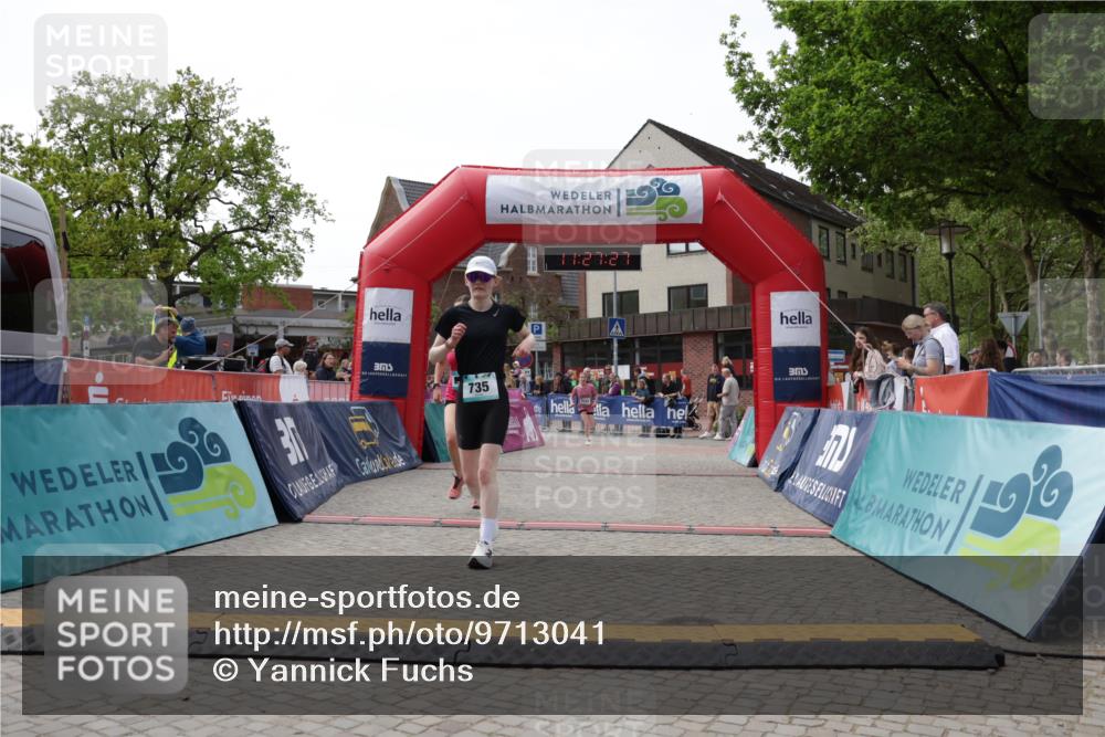 10.05.2026 - 8. Wedeler Halbmarathon Yannick Fuchs http://msf.ph/oto/9713041 10.05.2026 11:27:26 Ziel 735, 2151, 2224 meine-sportfotos.de