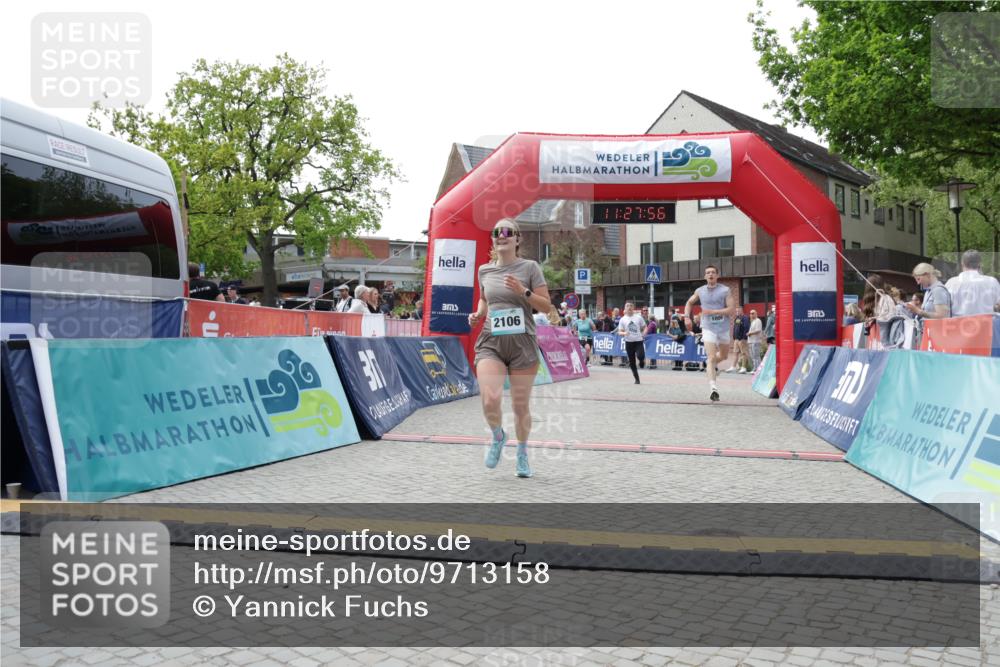 10.05.2026 - 8. Wedeler Halbmarathon Yannick Fuchs http://msf.ph/oto/9713158 10.05.2026 11:27:54 Ziel 875, 882, 1006, 2106, 2210, 2228, 2240 meine-sportfotos.de
