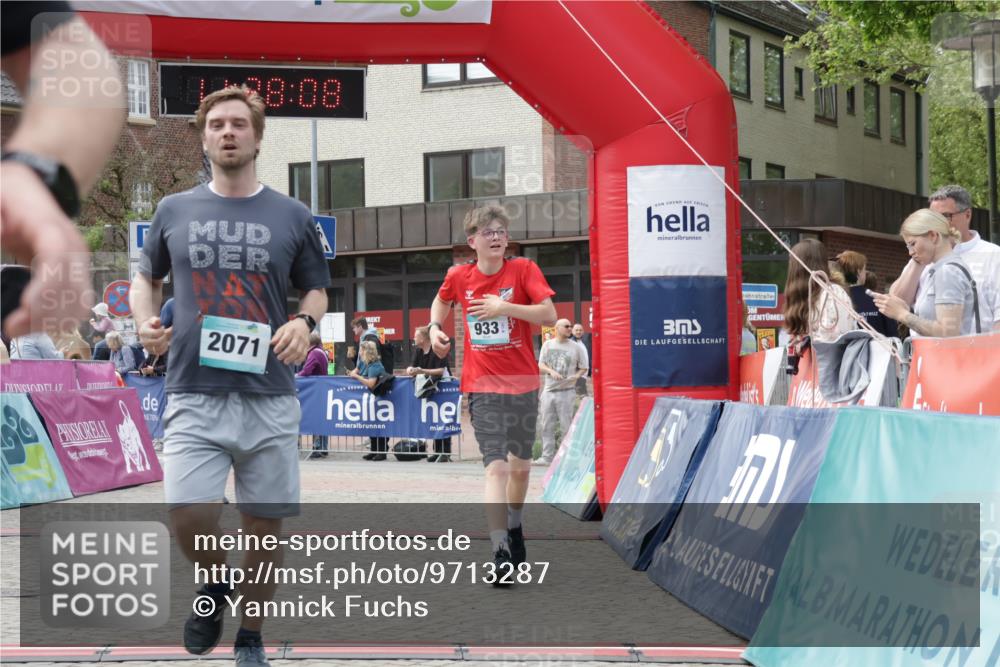 10.05.2026 - 8. Wedeler Halbmarathon Yannick Fuchs http://msf.ph/oto/9713287 10.05.2026 11:28:06 Ziel 855, 933, 2071, 2211 meine-sportfotos.de