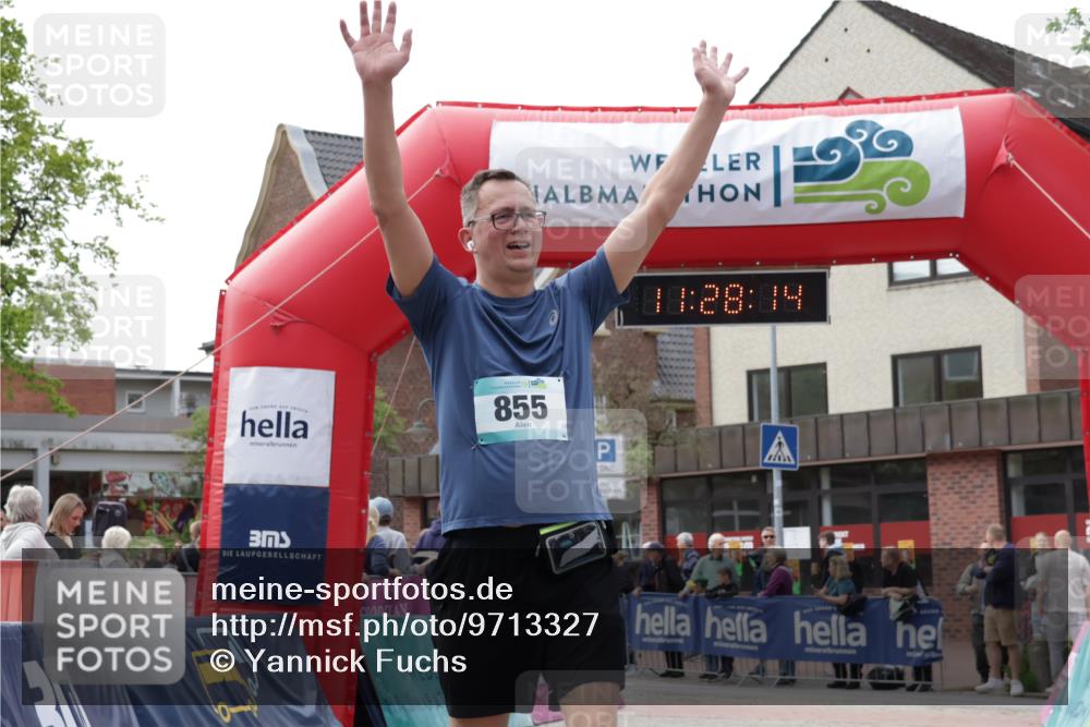 10.05.2026 - 8. Wedeler Halbmarathon Yannick Fuchs http://msf.ph/oto/9713327 10.05.2026 11:28:13 Ziel 170, 855, 927 meine-sportfotos.de