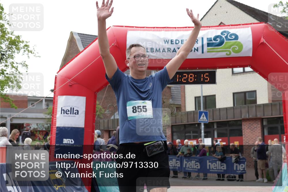 10.05.2026 - 8. Wedeler Halbmarathon Yannick Fuchs http://msf.ph/oto/9713330 10.05.2026 11:28:13 Ziel 170, 855, 927 meine-sportfotos.de