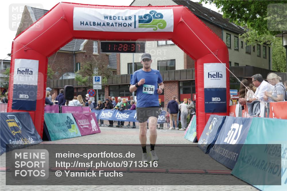 10.05.2026 - 8. Wedeler Halbmarathon Yannick Fuchs http://msf.ph/oto/9713516 10.05.2026 11:28:35 Ziel 857, 2138 meine-sportfotos.de