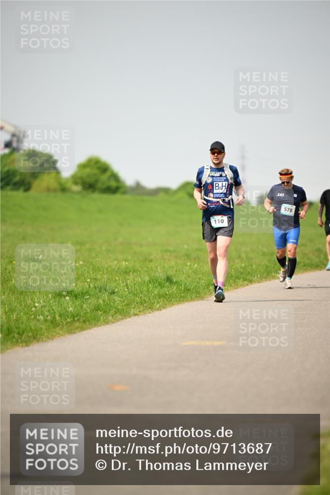 10.05.2026 - 8. Wedeler Halbmarathon Dr. Thomas Lammeyer http://msf.ph/oto/9713687 10.05.2026 12:15:45 Laufen 110, 578 meine-sportfotos.de