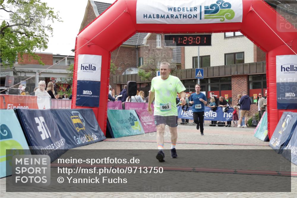 10.05.2026 - 8. Wedeler Halbmarathon Yannick Fuchs http://msf.ph/oto/9713750 10.05.2026 11:29:00 Ziel 963, 2148 meine-sportfotos.de