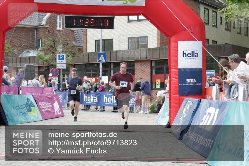 10.05.2026 - 8. Wedeler Halbmarathon Yannick Fuchs http://msf.ph/oto/9713823 10.05.2026 11:29:12 Ziel 412, 677 meine-sportfotos.de