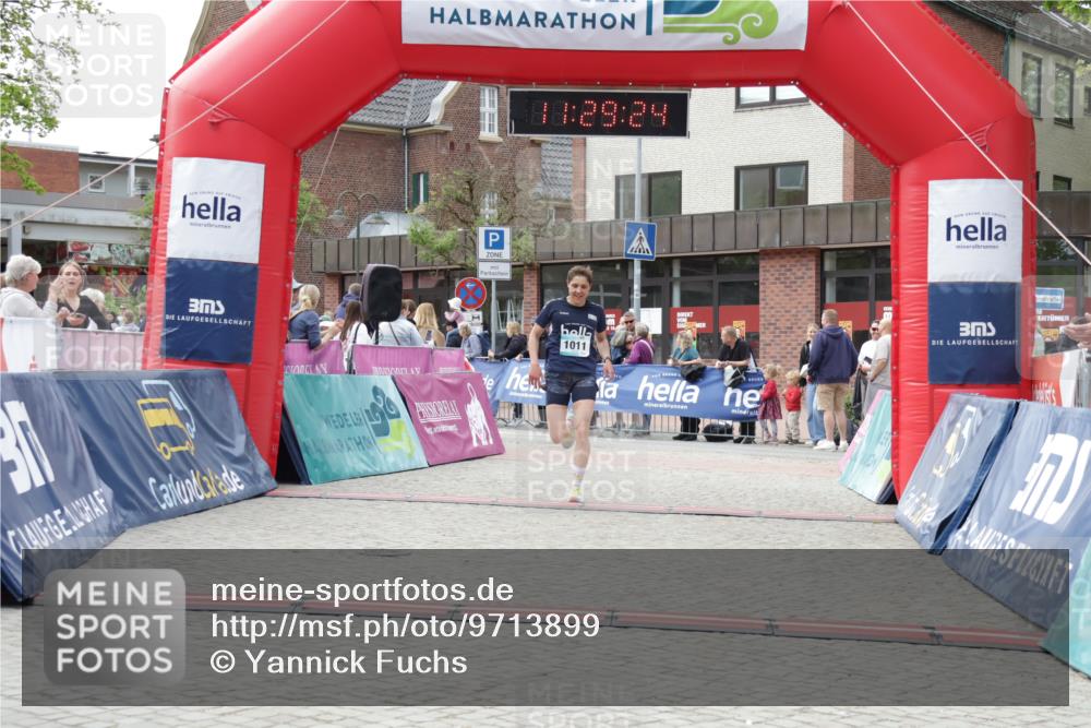10.05.2026 - 8. Wedeler Halbmarathon Yannick Fuchs http://msf.ph/oto/9713899 10.05.2026 11:29:22 Ziel 1011, 2019 meine-sportfotos.de
