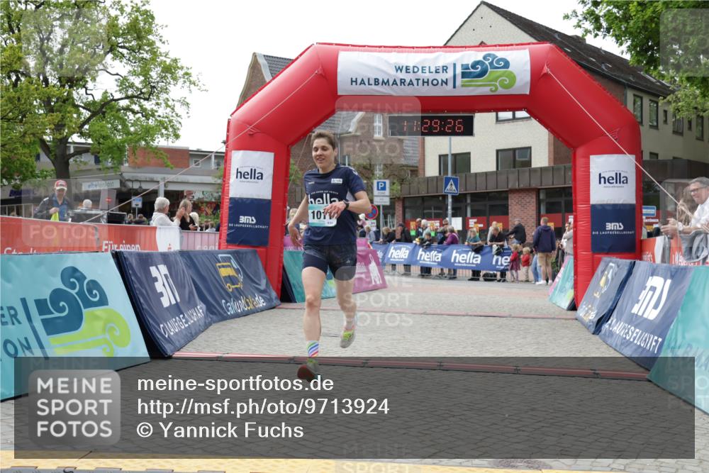 10.05.2026 - 8. Wedeler Halbmarathon Yannick Fuchs http://msf.ph/oto/9713924 10.05.2026 11:29:24 Ziel 1011, 2019 meine-sportfotos.de